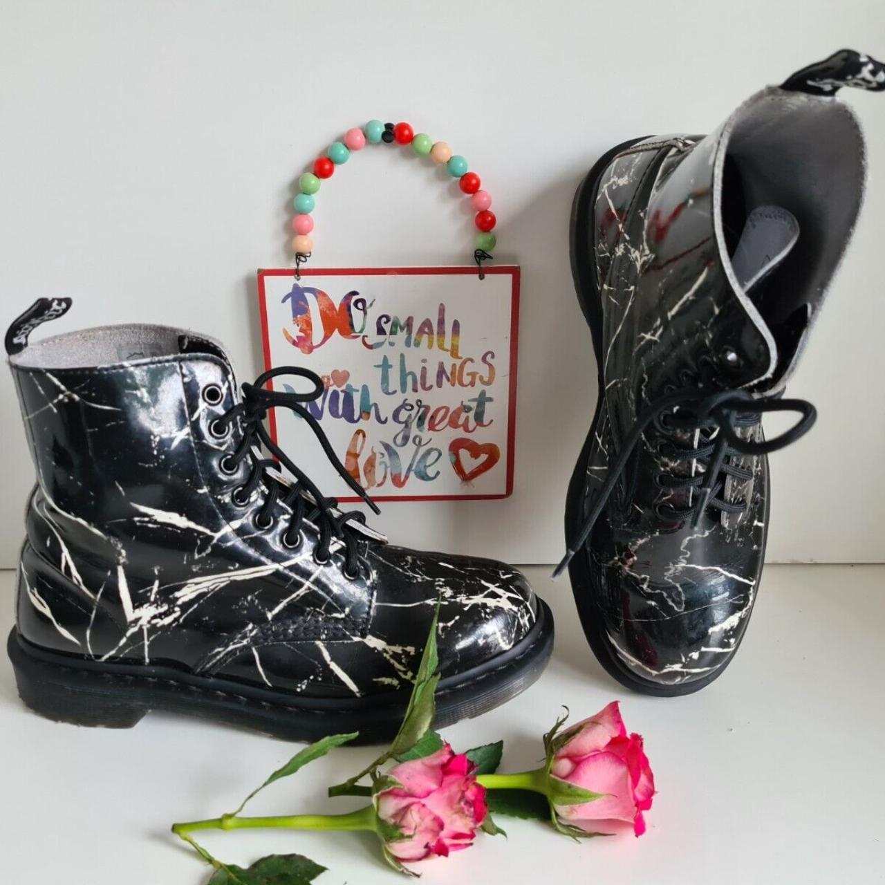 Dr martens hotsell pascal marble