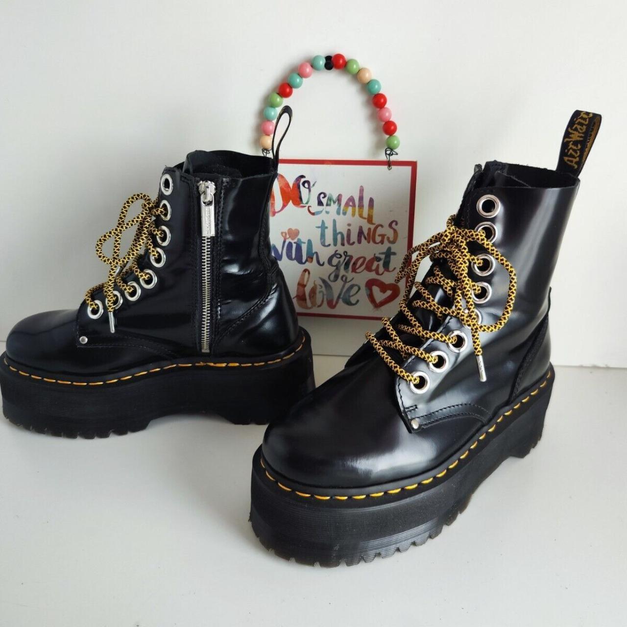 Dr martens jadon max store chunky flatform boots in black