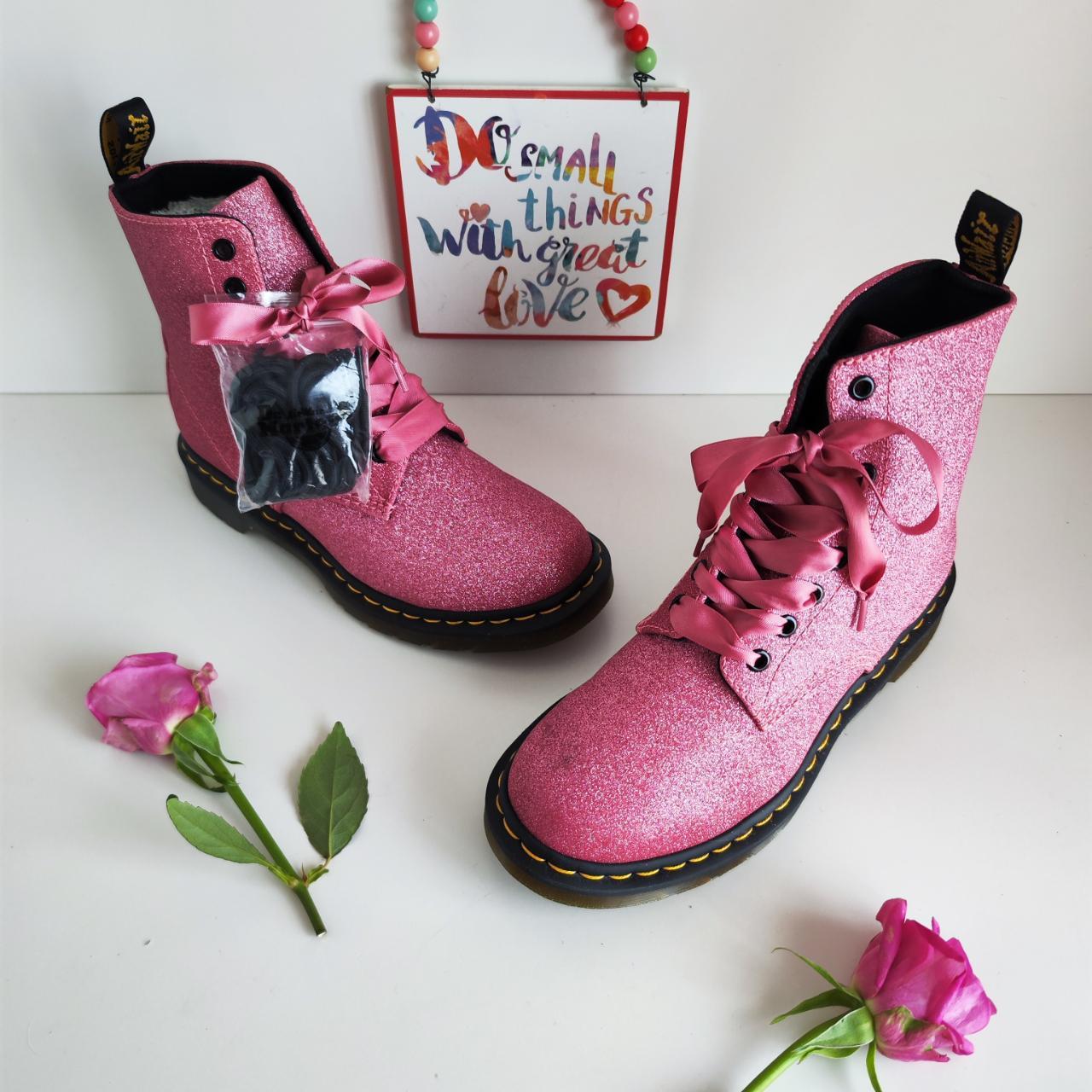 Dr martens cheap pascal glitter pink