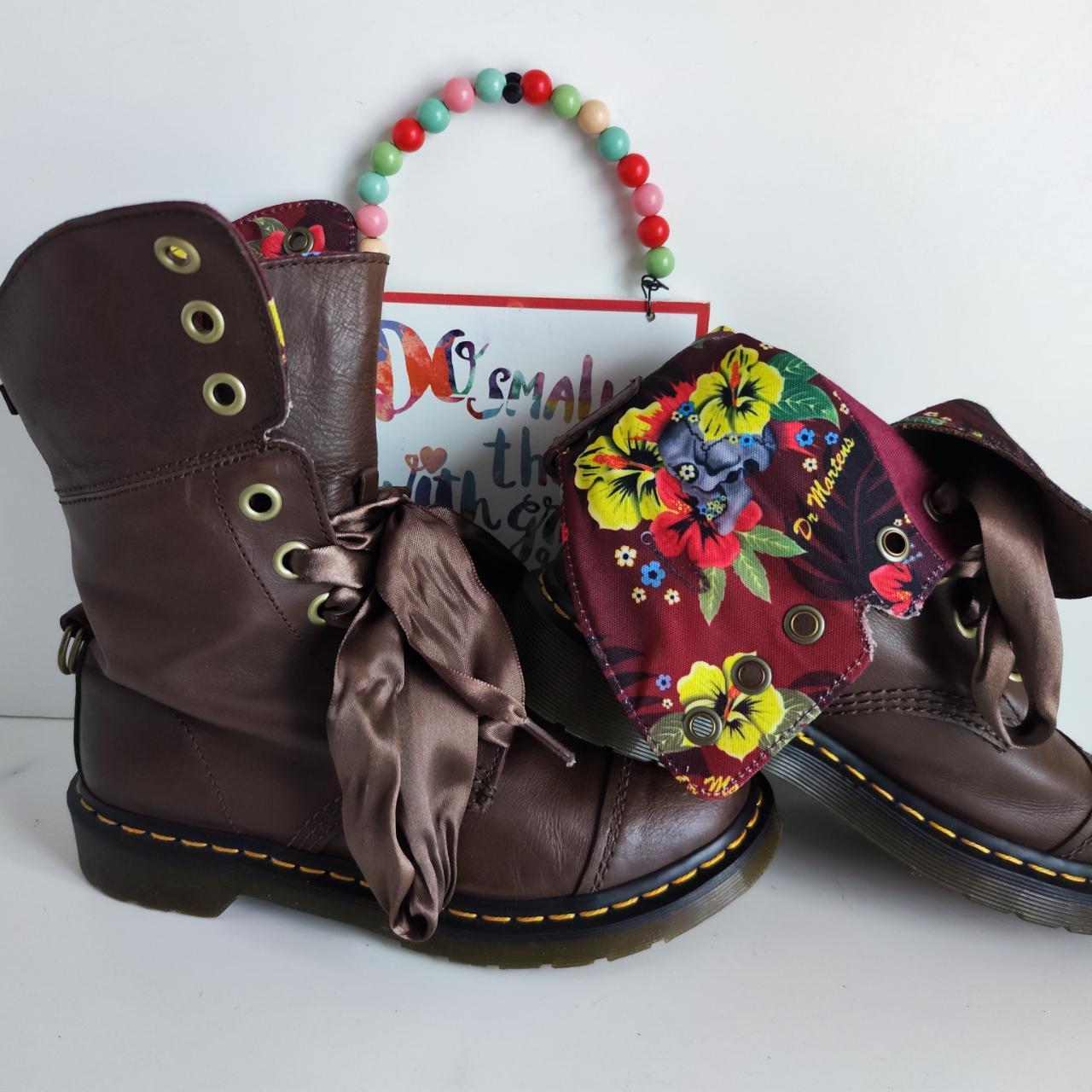 Dr Martens Triumph Aimilita 1914 floral lining