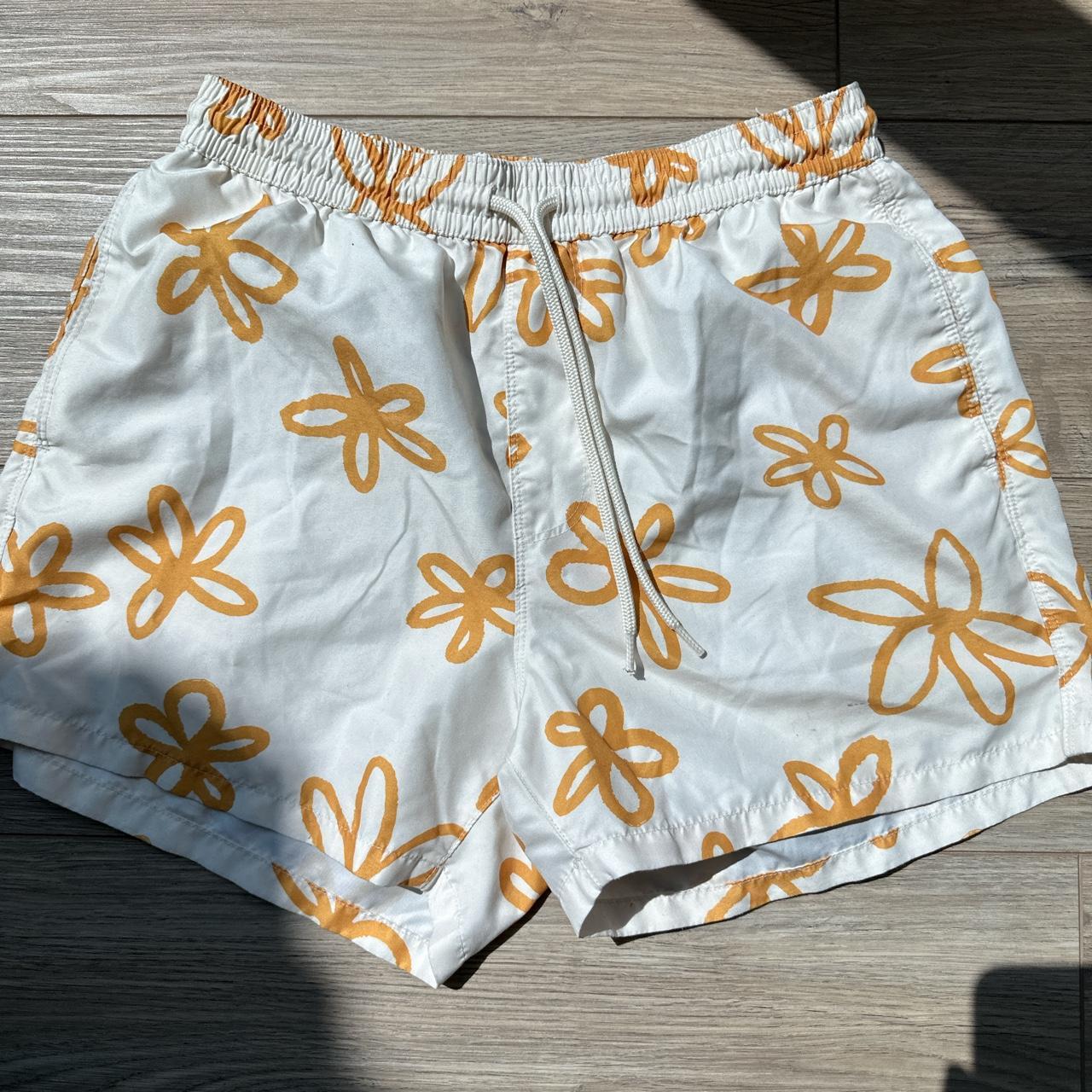 medium zara swim trunks - Depop