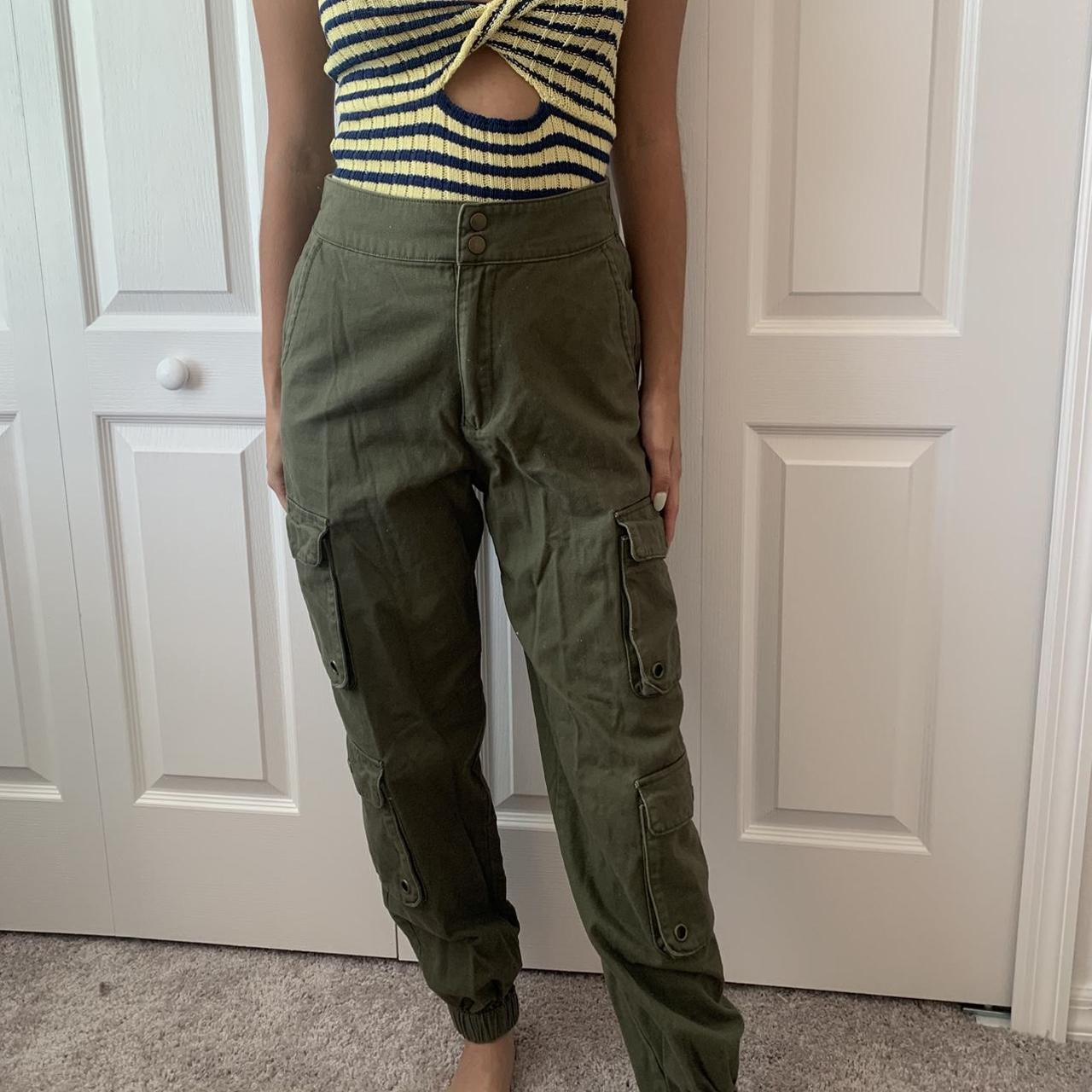 Green army pants from forever21 armypants... Depop