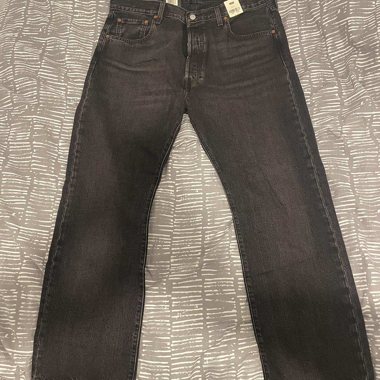 Levi's Men's Black Jeans | Depop