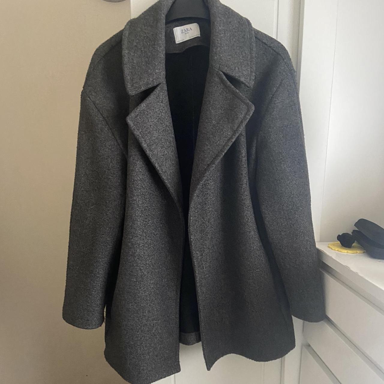 Zara Women's Coat | Depop