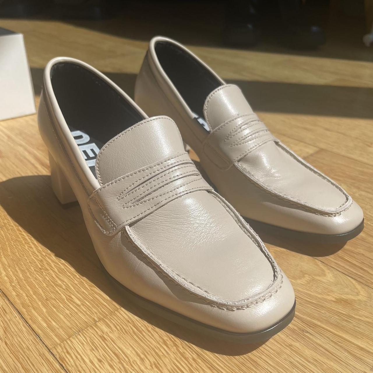 Women's Cream Loafers Depop