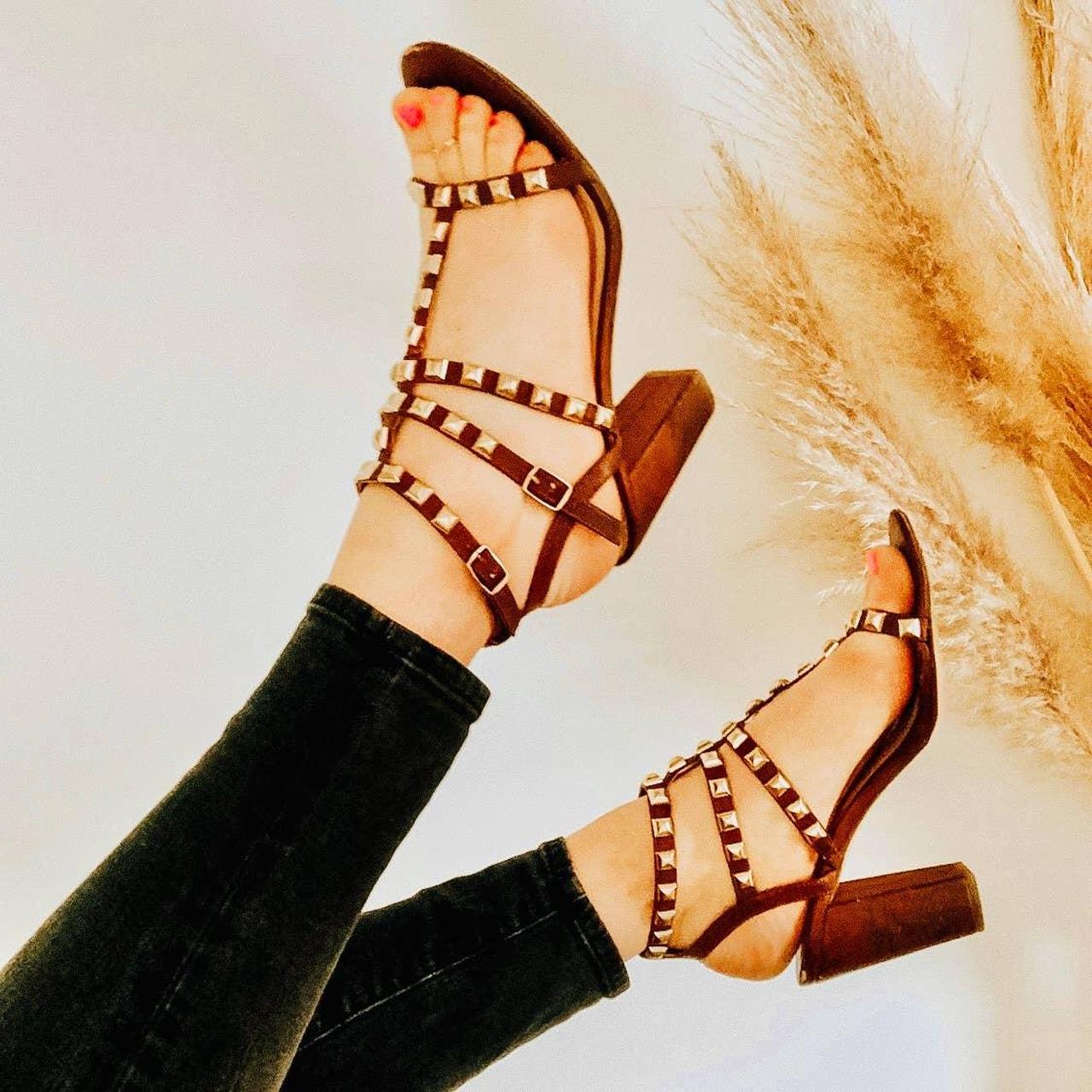 Bcbg best sale studded sandals