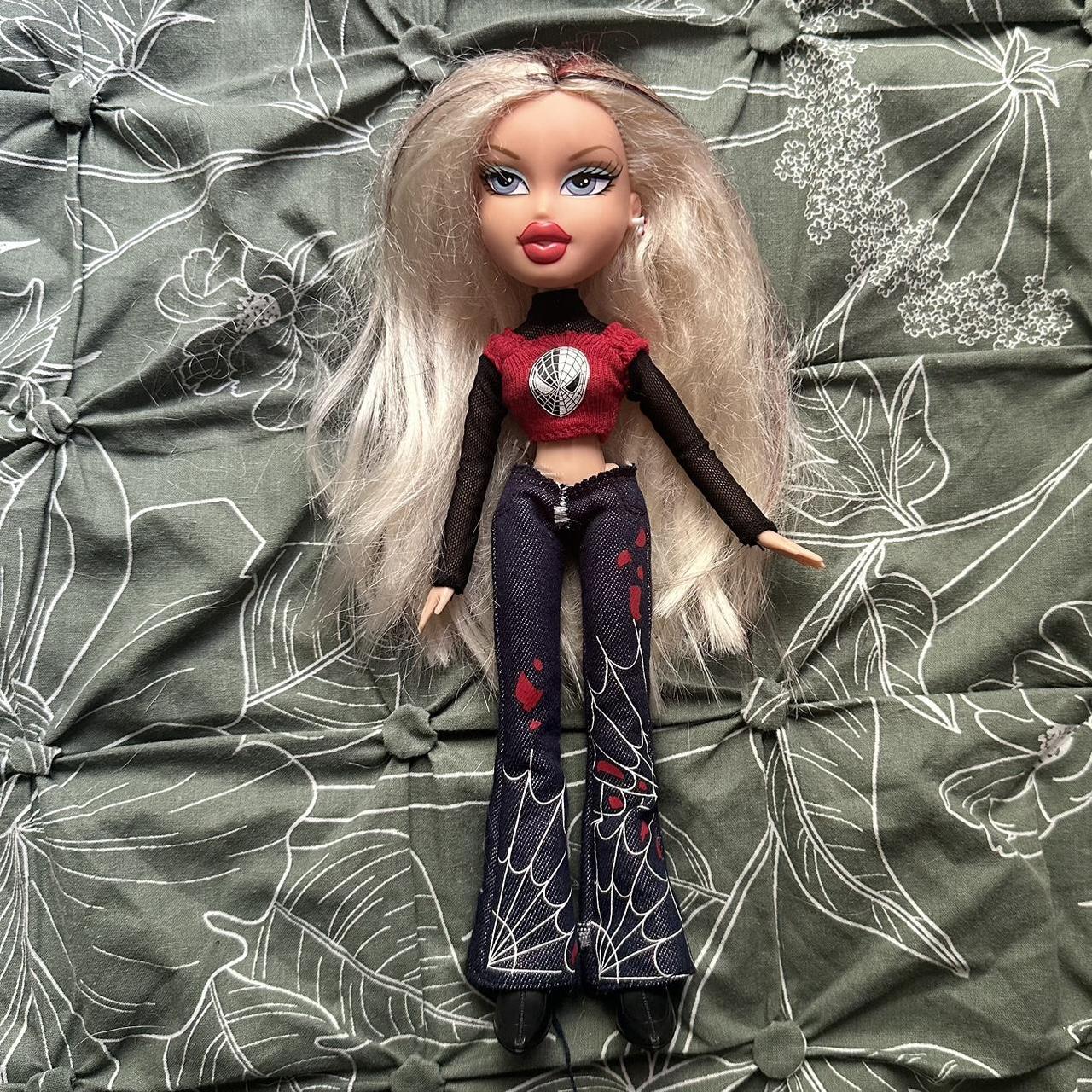 Bratz Spider-Man cloe shops doll