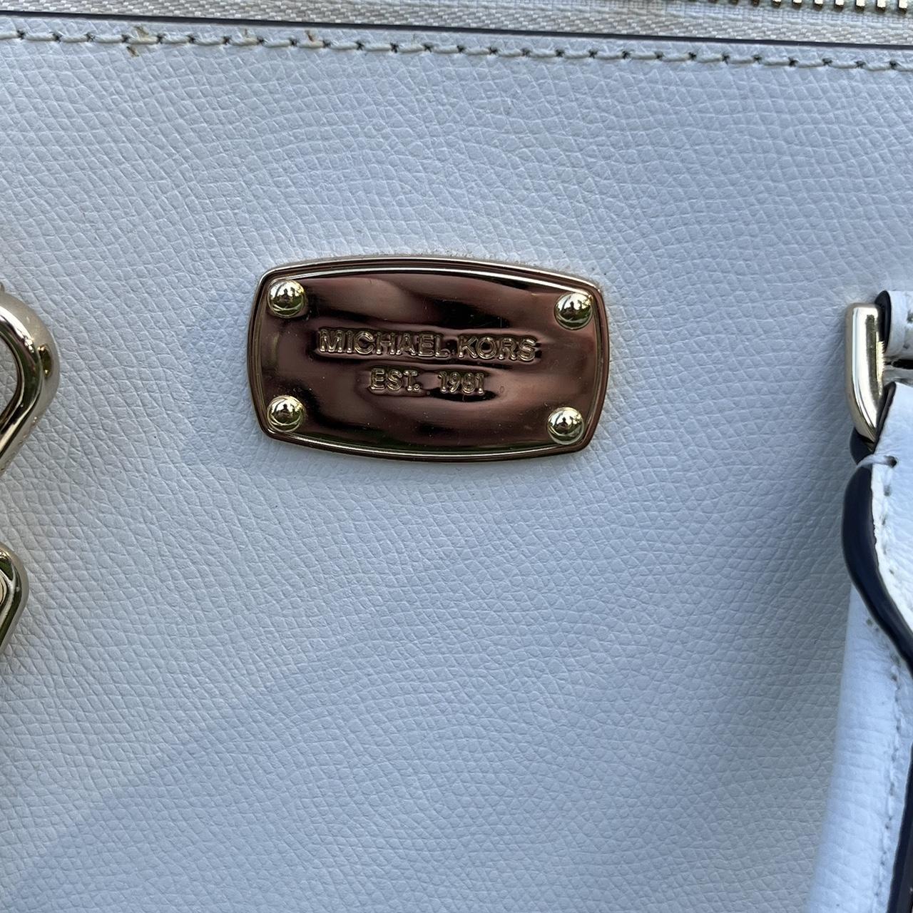 PM FOR SHIPPING} Authentic Michael Kors cindy dome - Depop