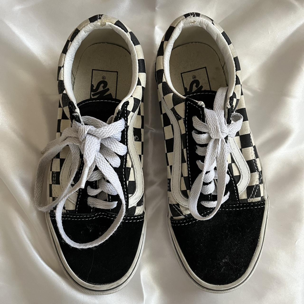 How to wash hot sale white checkered vans