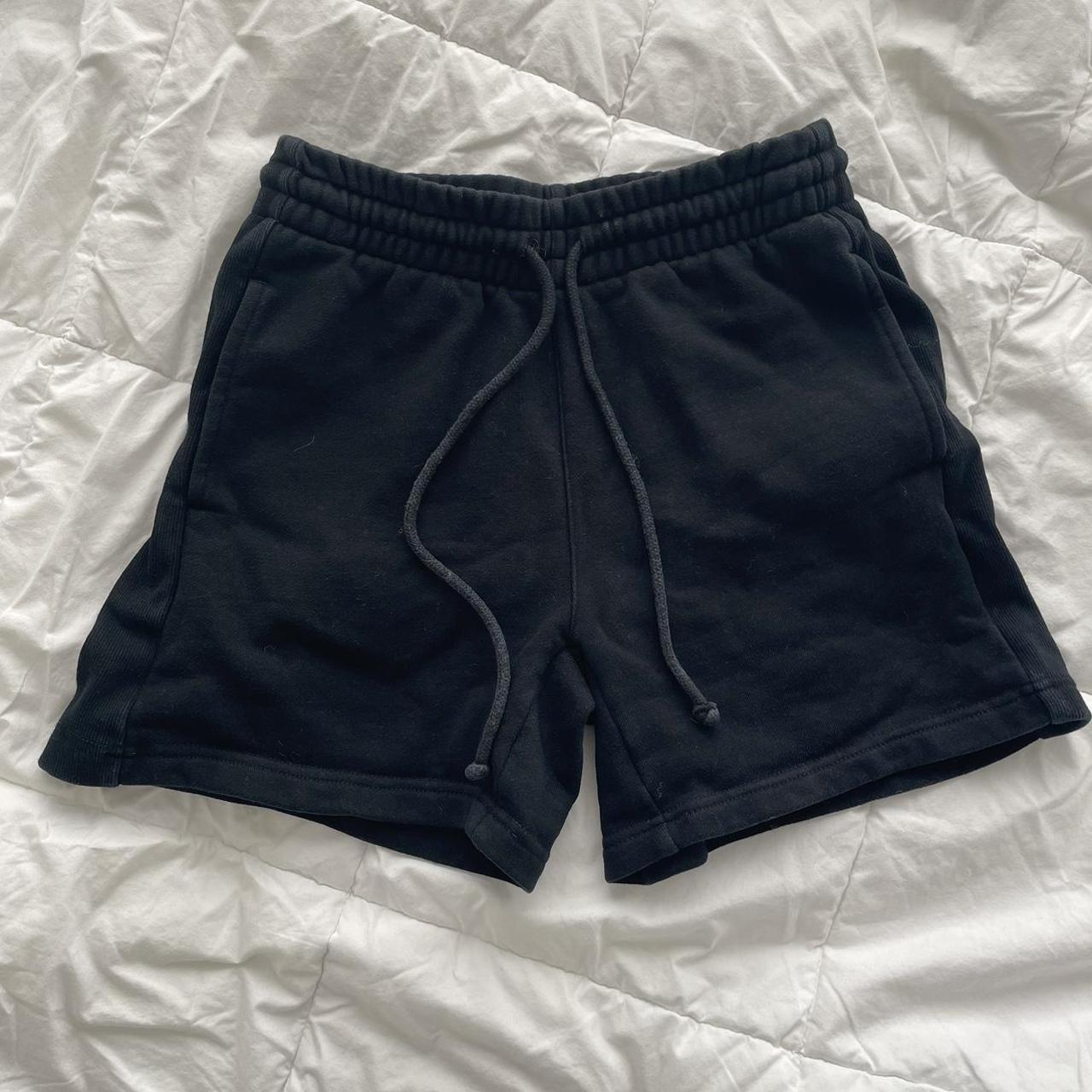 aritzia tna sweatshorts 5” inseam some fading in... - Depop