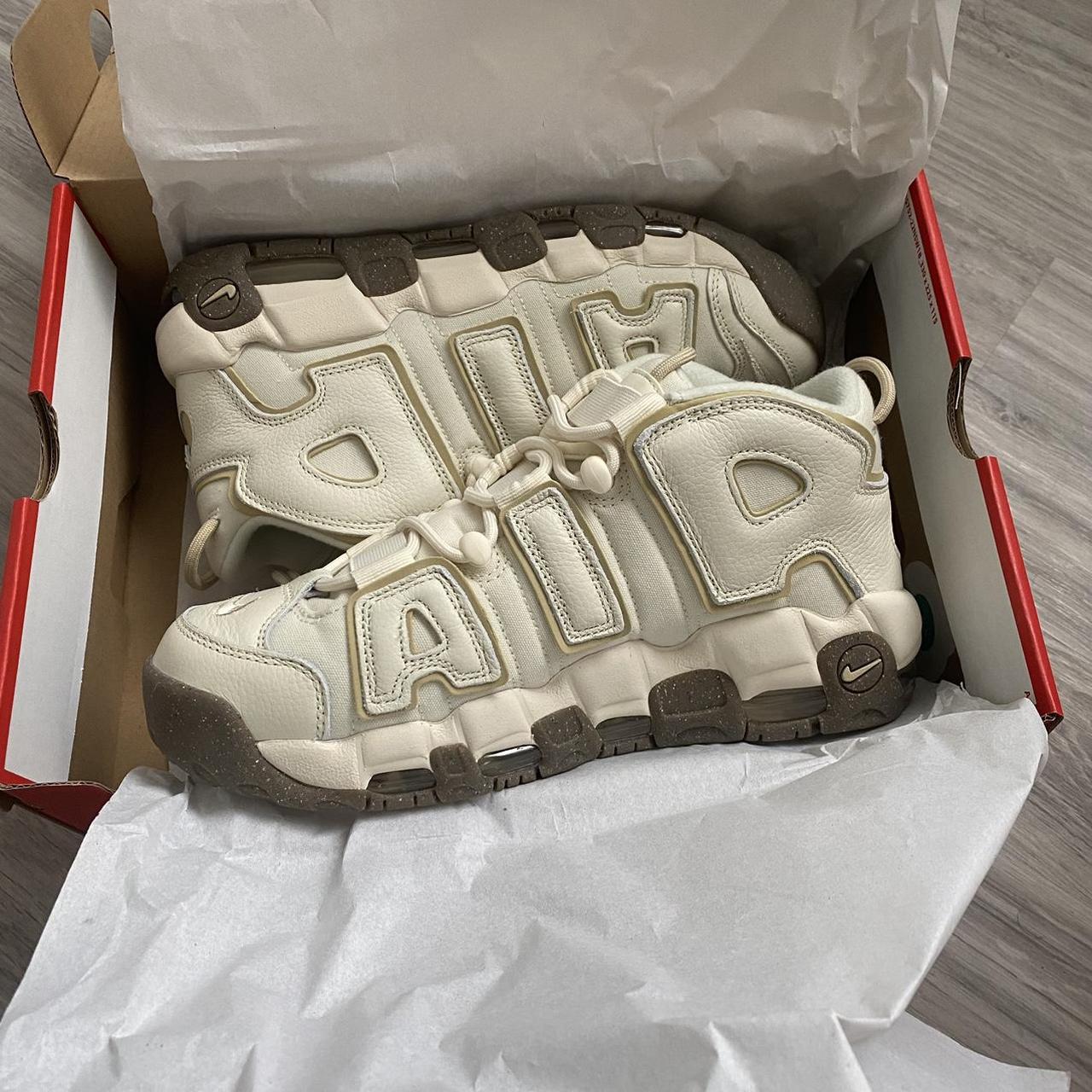 nike air more uptempo size 7