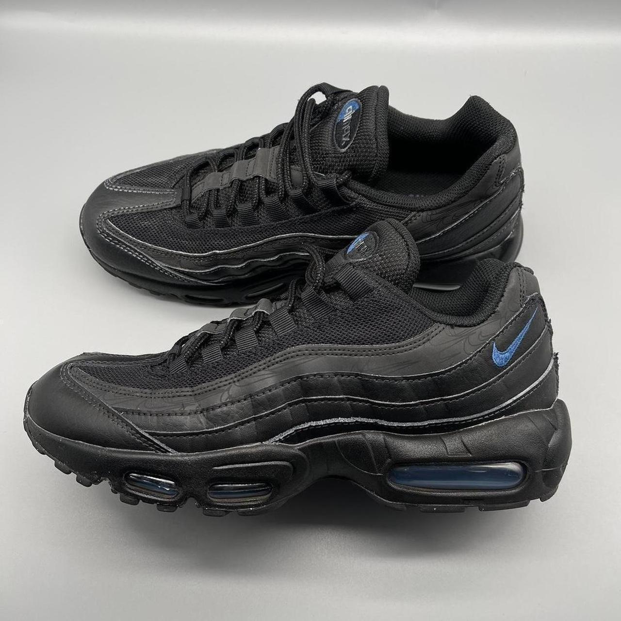 95s black and green
