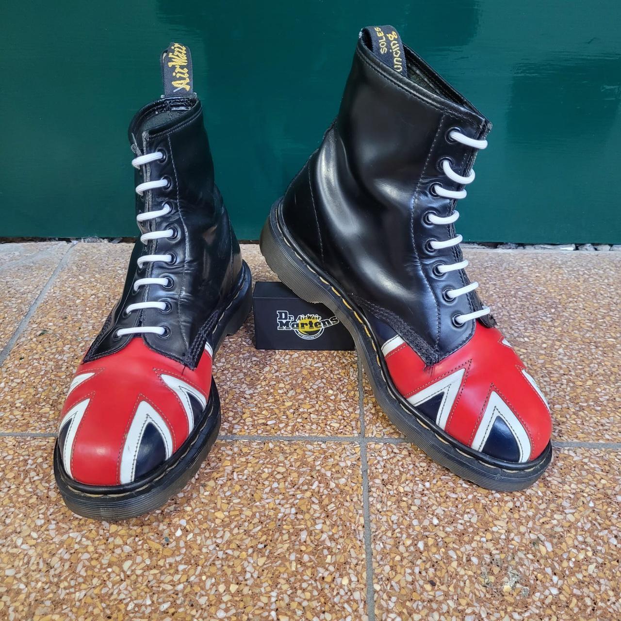 Dr martens union jack boots hotsell