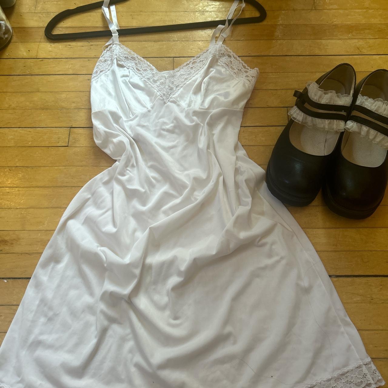 dc white slip on shoes