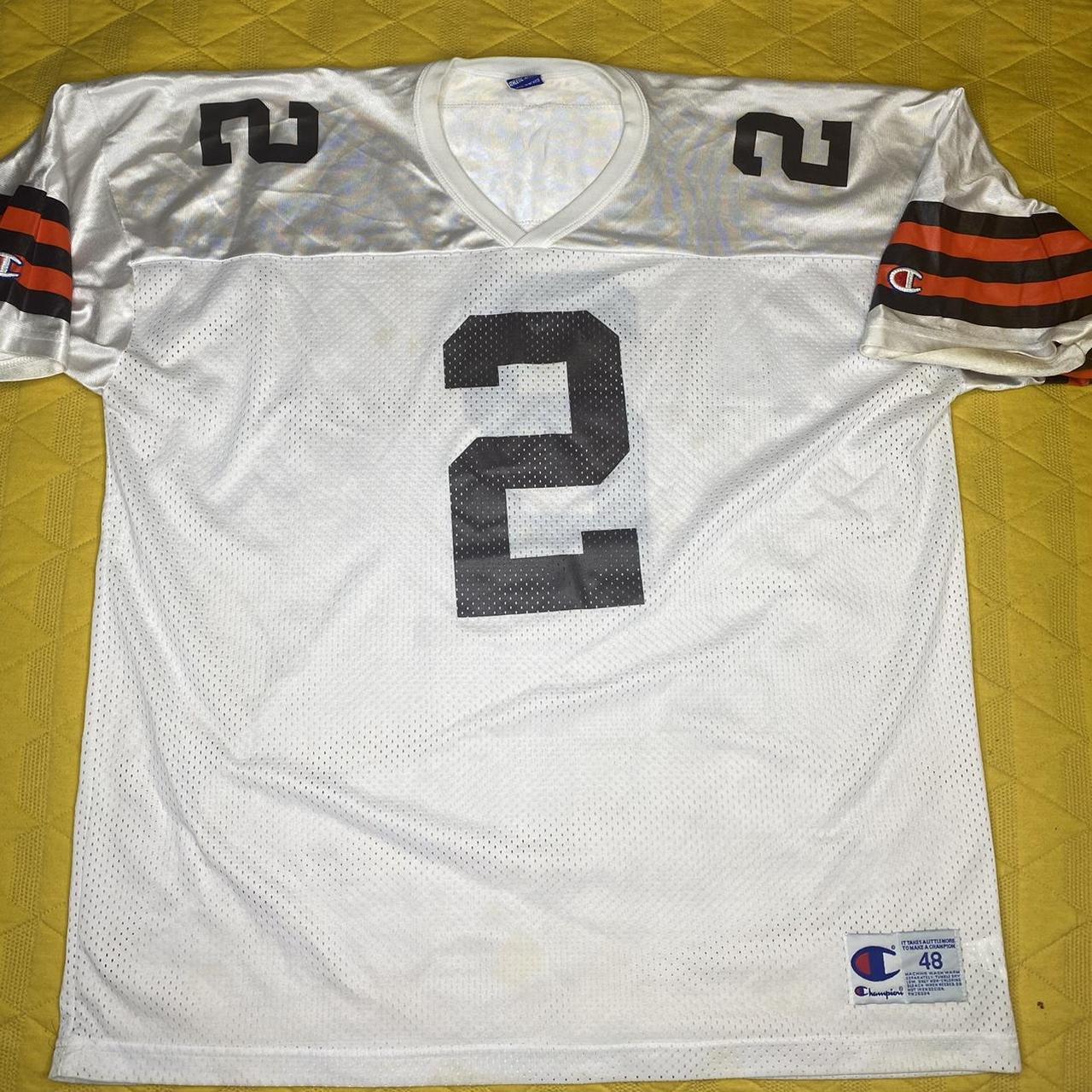 Tour Champ NFL 1998 Cleveland Browns Locker Room - Depop