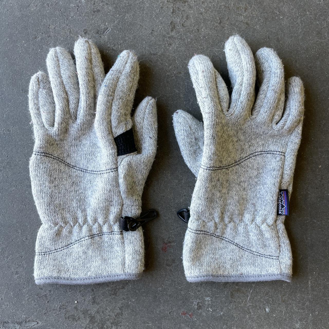 Patagonia Women's multi Gloves Depop