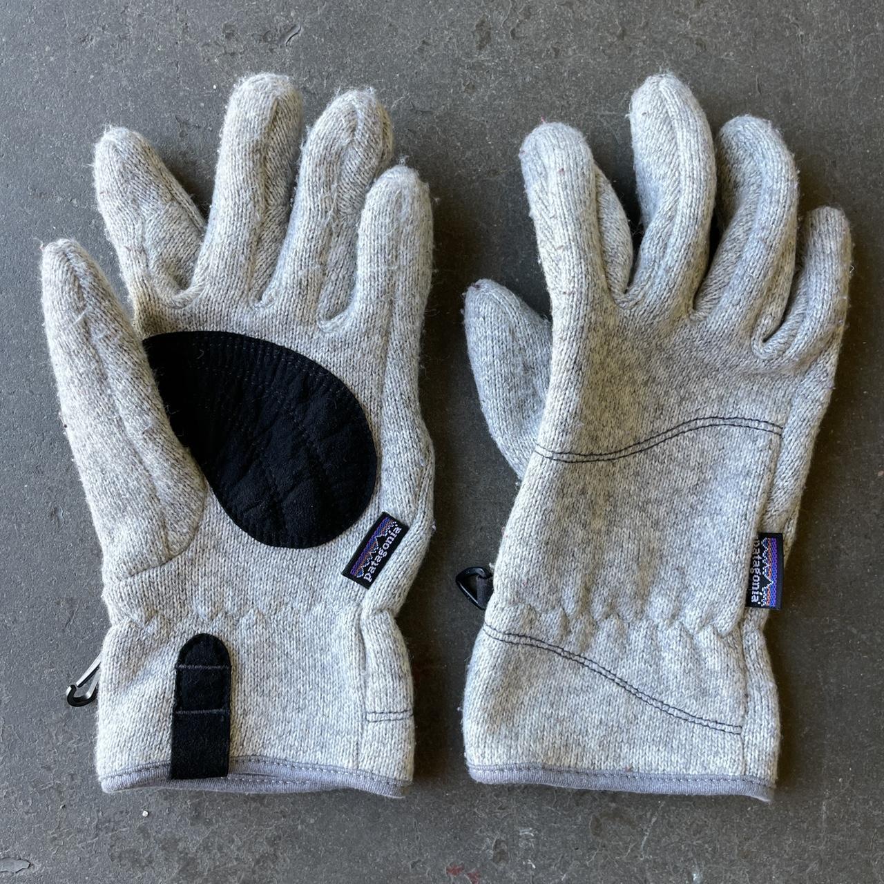 Patagonia Women's multi Gloves Depop