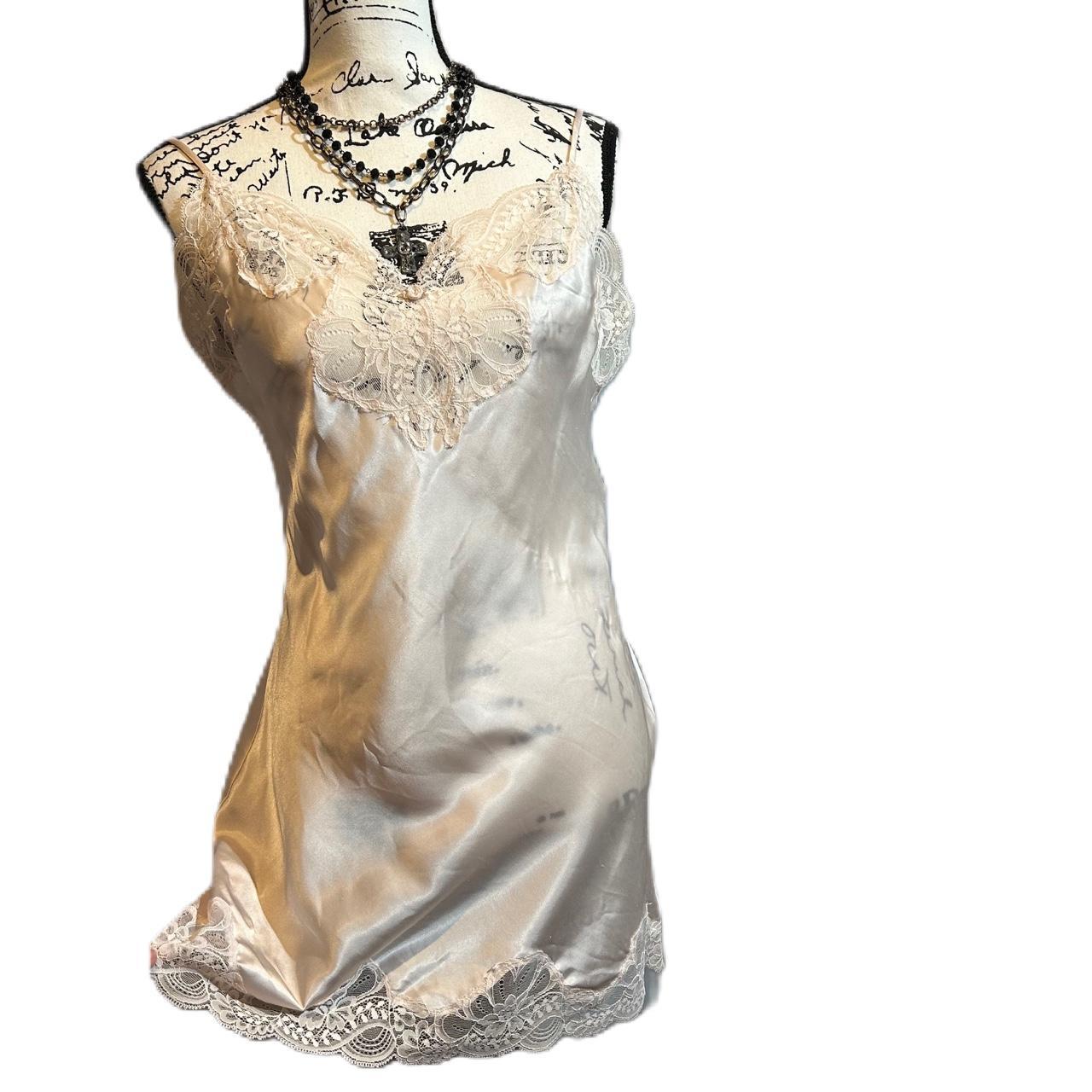 item listed by alexats