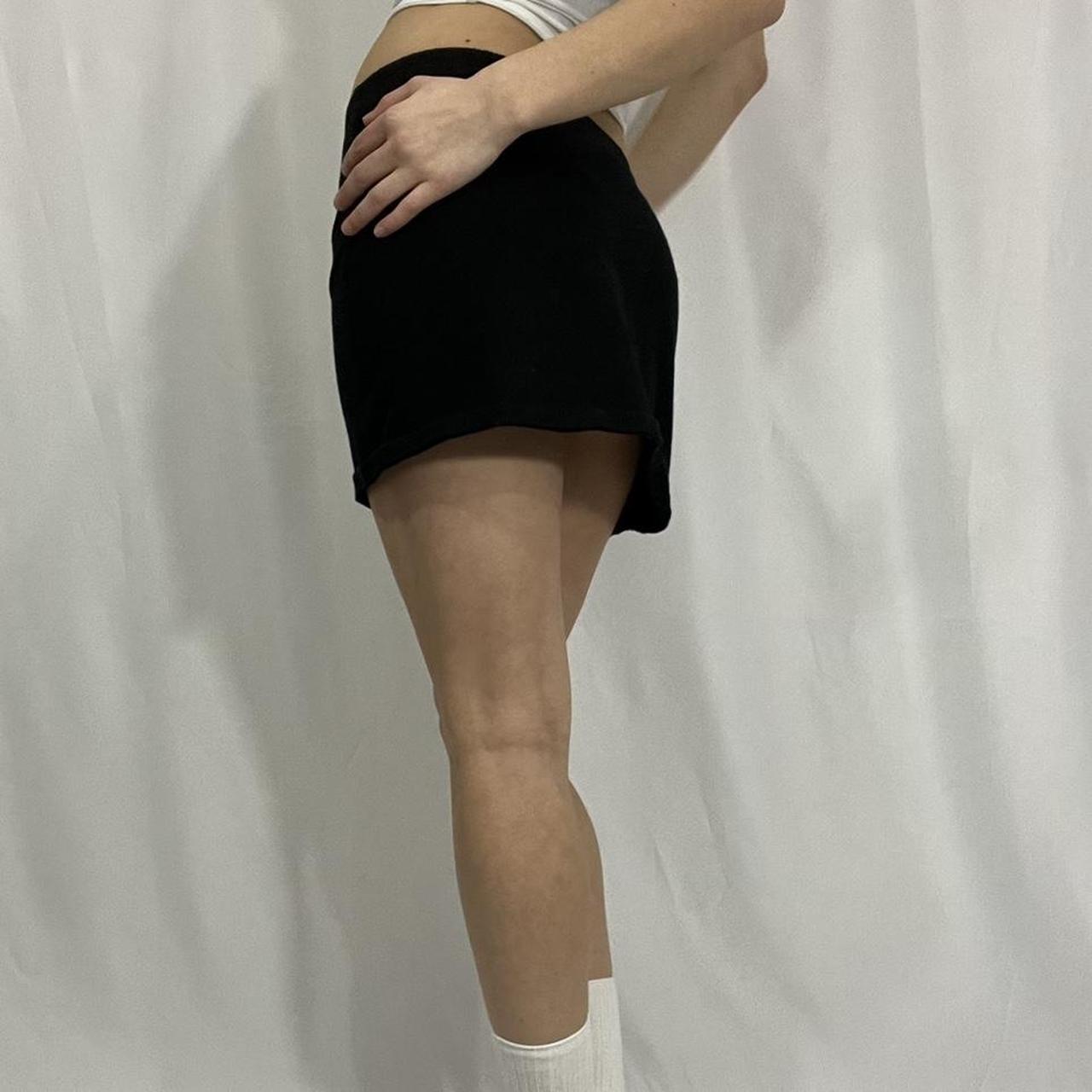 Brandy Melville Women's Black Skirt (3)