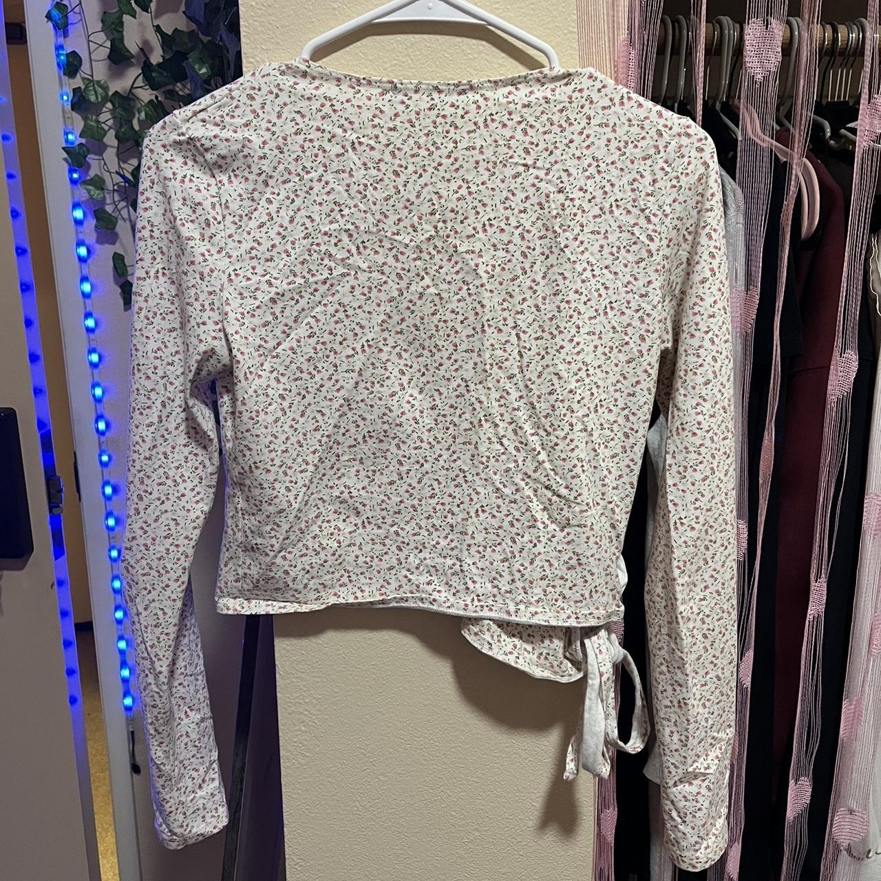 brandy melville coco top 🌸 • in perfect condition •... - Depop