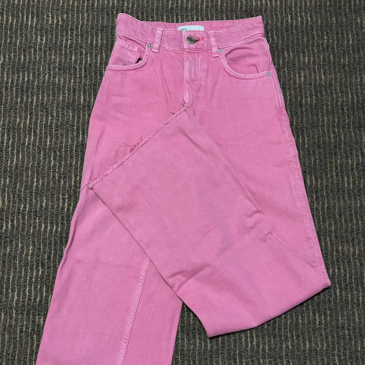 Zara Women's Pink Jeans | Depop