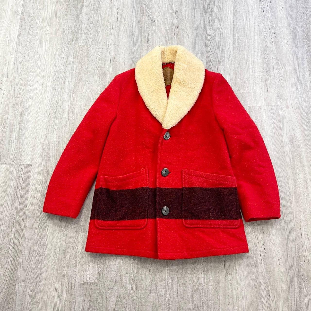 VINTAGE 80s Woolrich Wool Coat Shearling Shawl... - Depop