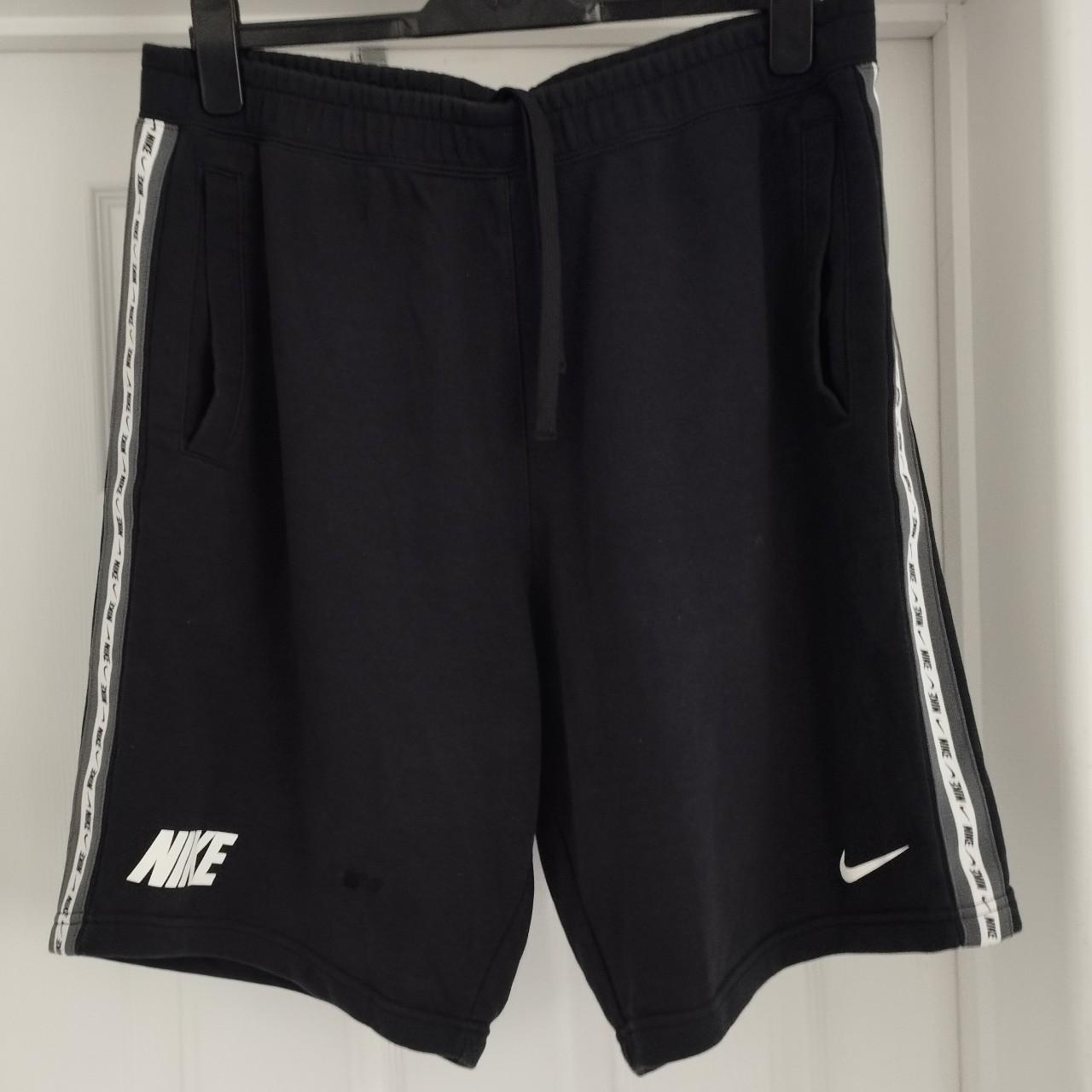 Nike Repeat Mens Shorts Jogging Casual Shorts