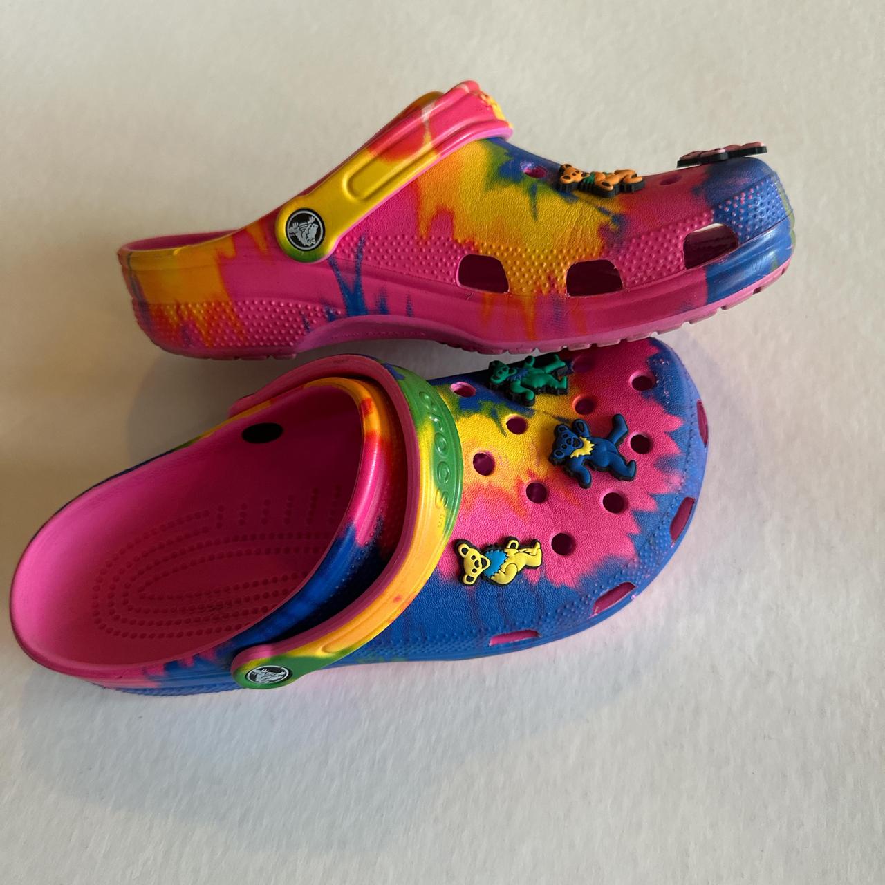 Croc Charms Dillards Crocs Crocs Store Grateful Dead Croc Pins