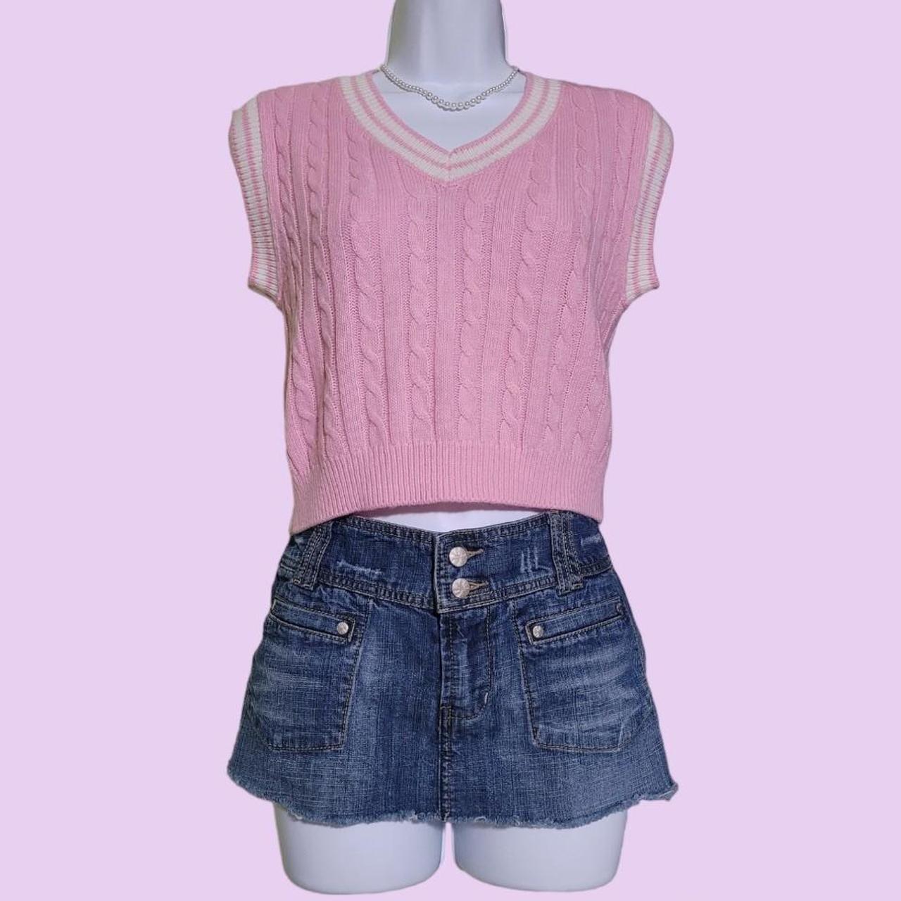 PREPPY PINK CROP SWEATER VEST 💕DETAILS adorable... Depop