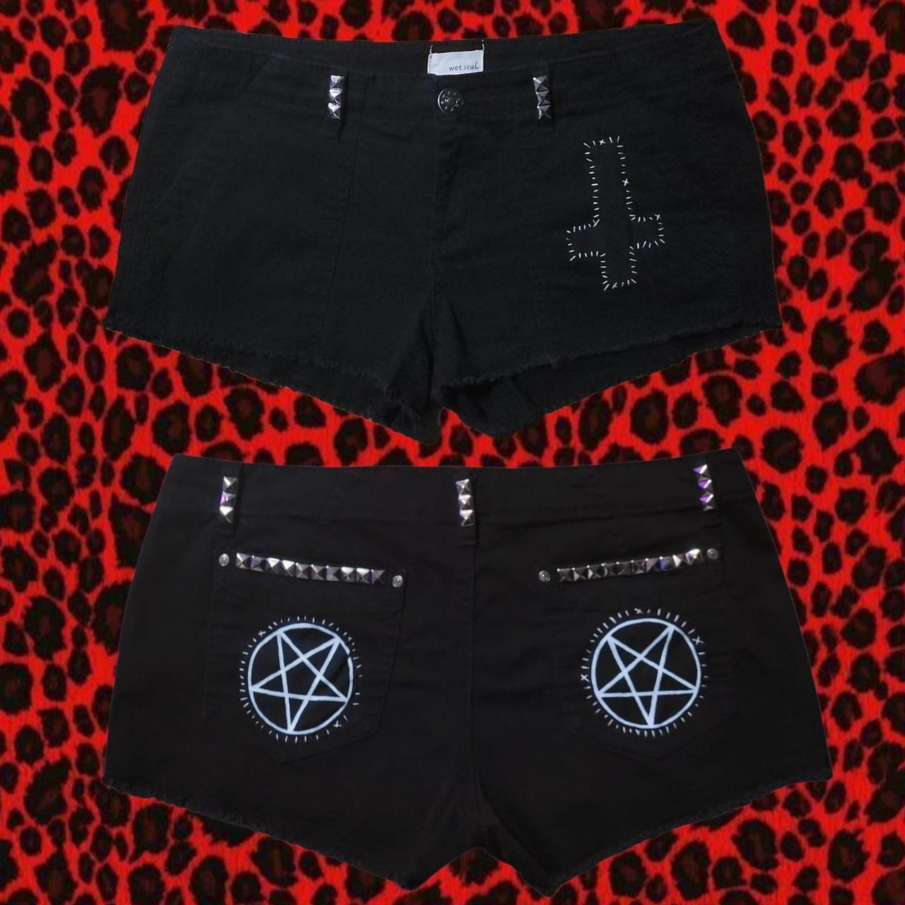 item listed by triple7