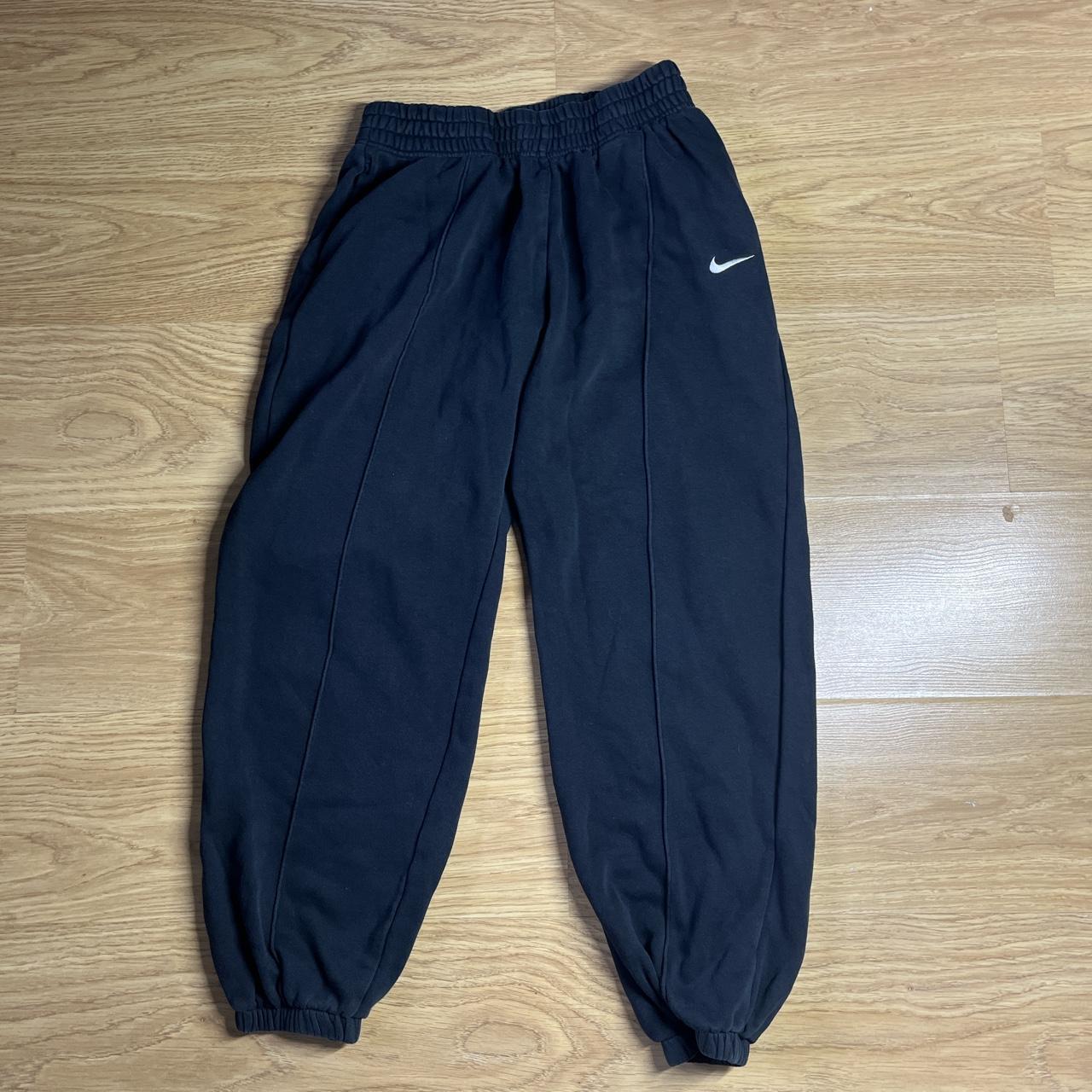 nike vintage joggers rare baggy Medium... Depop