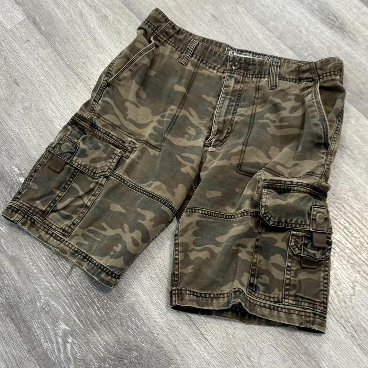 vintage y2k camo cargo shorts Depop