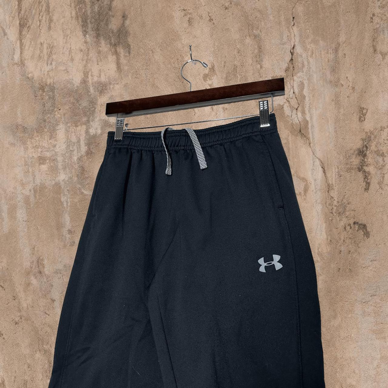 under armour sweatpants sz. youth XL (fits the same - Depop
