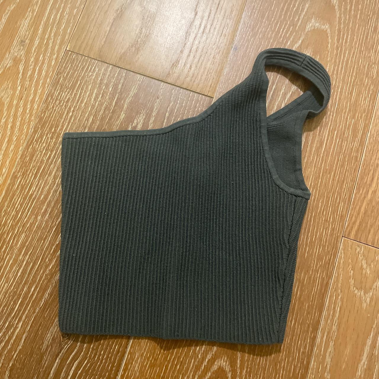 Aritzia Women's Green Croptop Depop