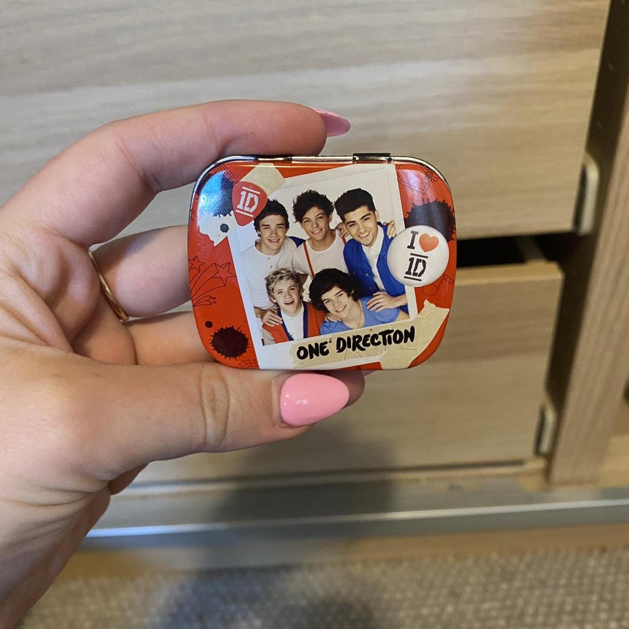 One direction mint tin No mints inside - Depop