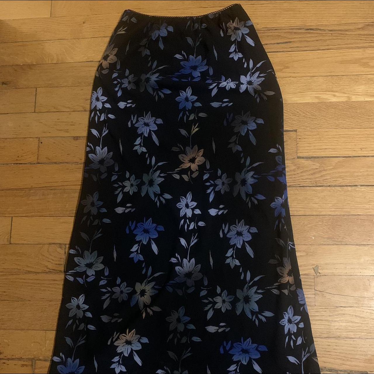 ON HOLD UNTIL FRIDAY Size xxSmall Wild Fable skirt!... - Depop