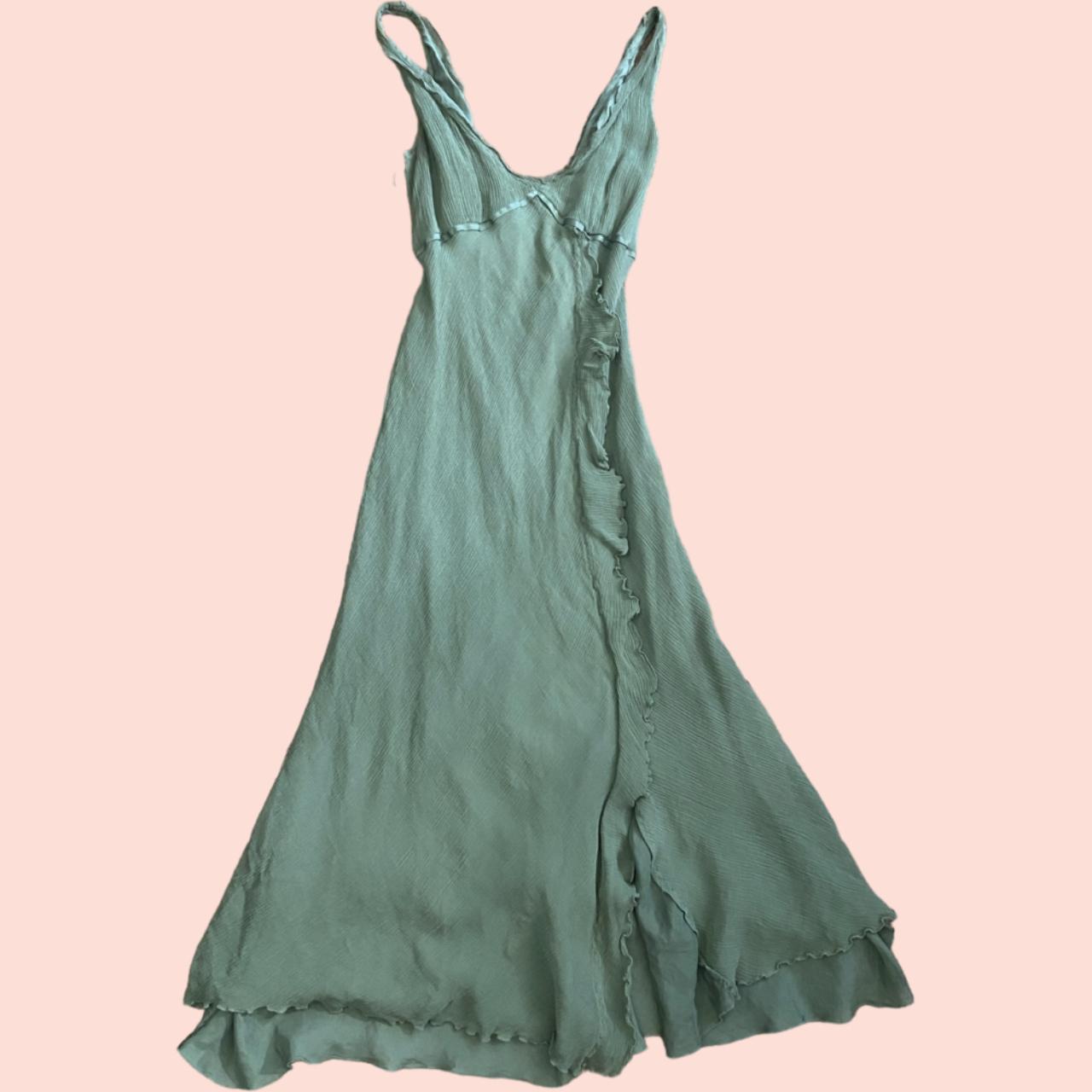 Beautiful Green Maxi Dress Tie Back Detail on the... - Depop