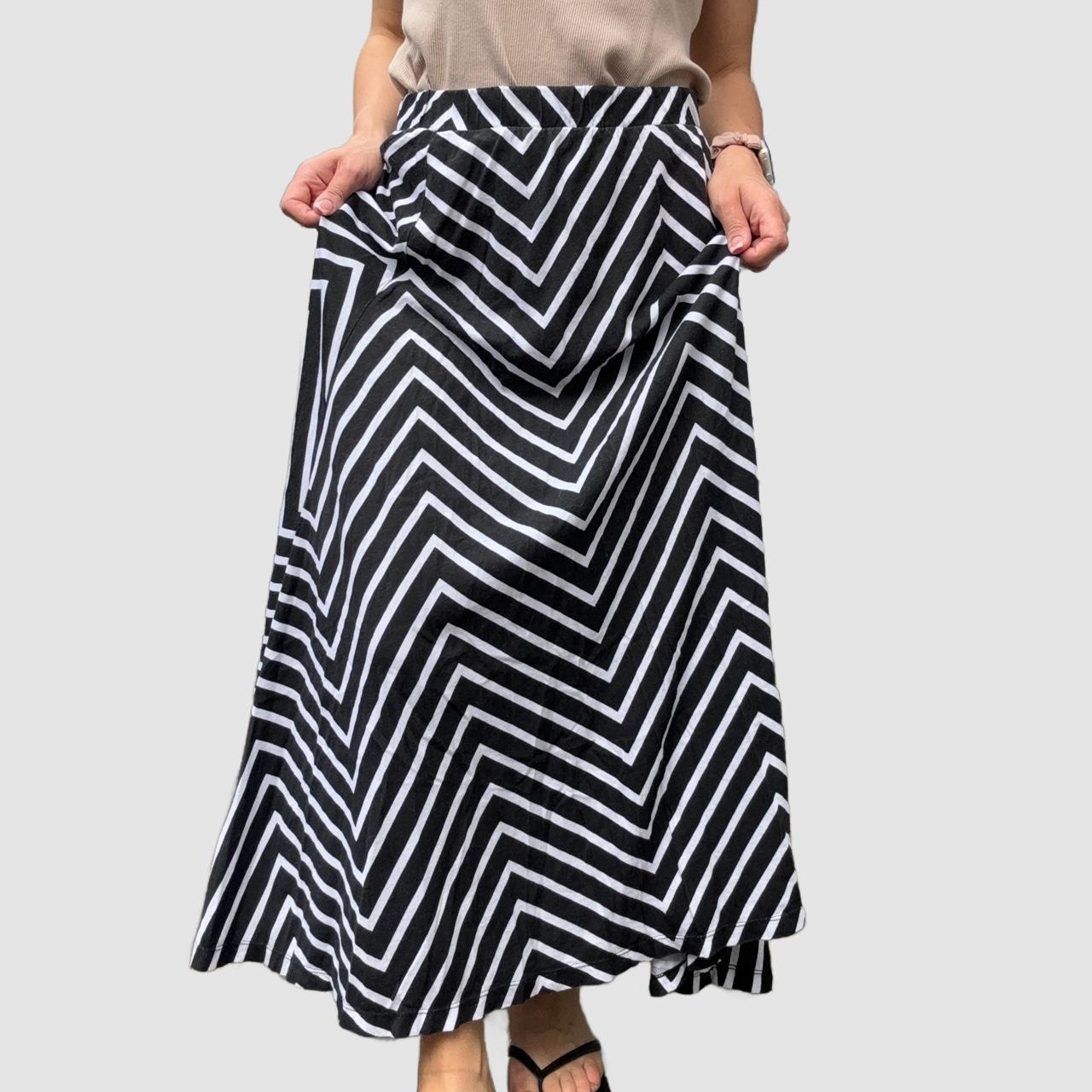 BLACK WHITE STRIPED FLOWY MAXI SKIRT no visible. Depop