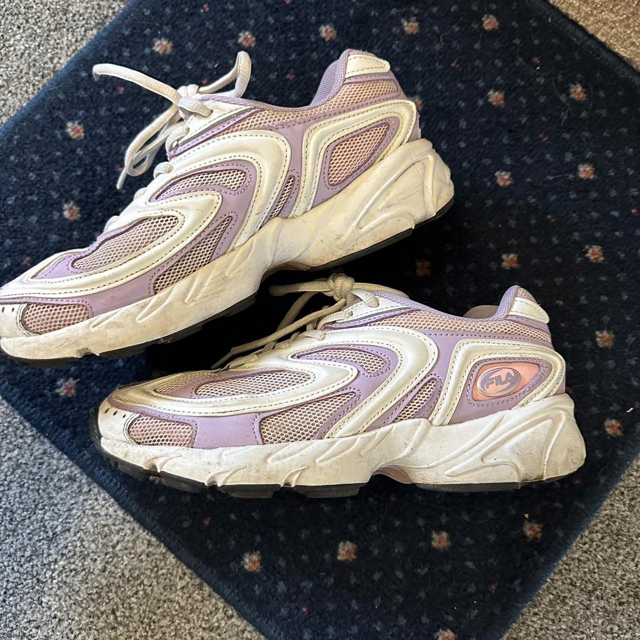 jd fila pink trainers