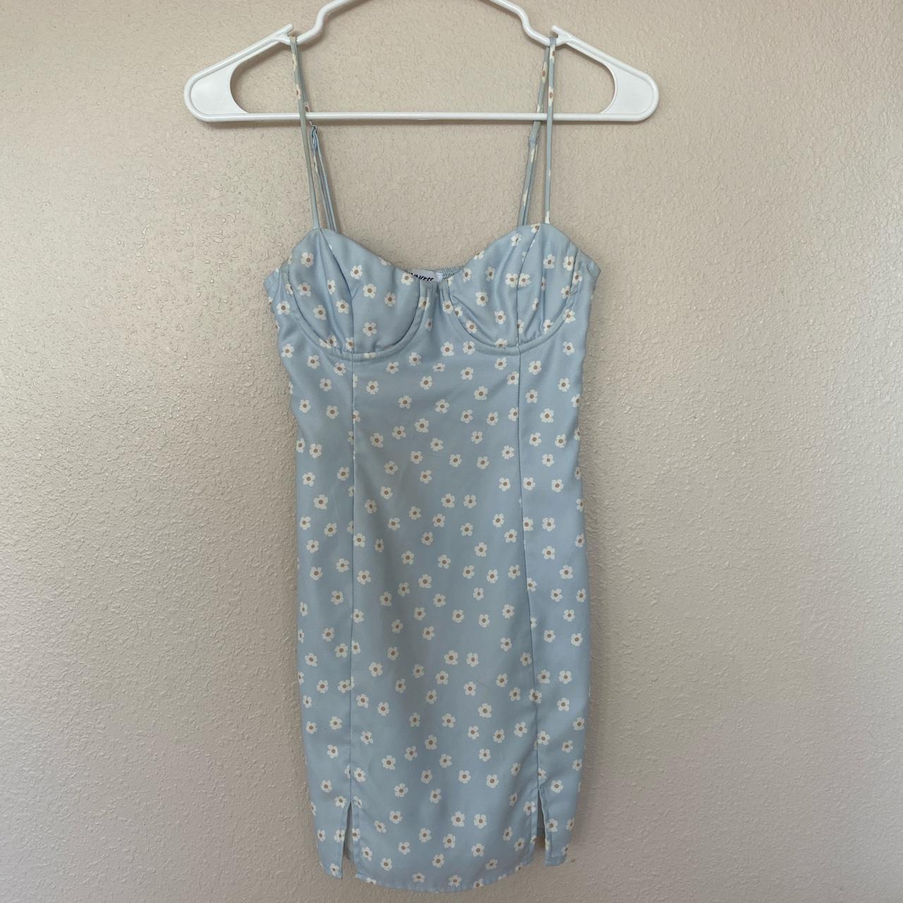 Princess Polly Floral Blue Dress w/ Daisies • great... - Depop