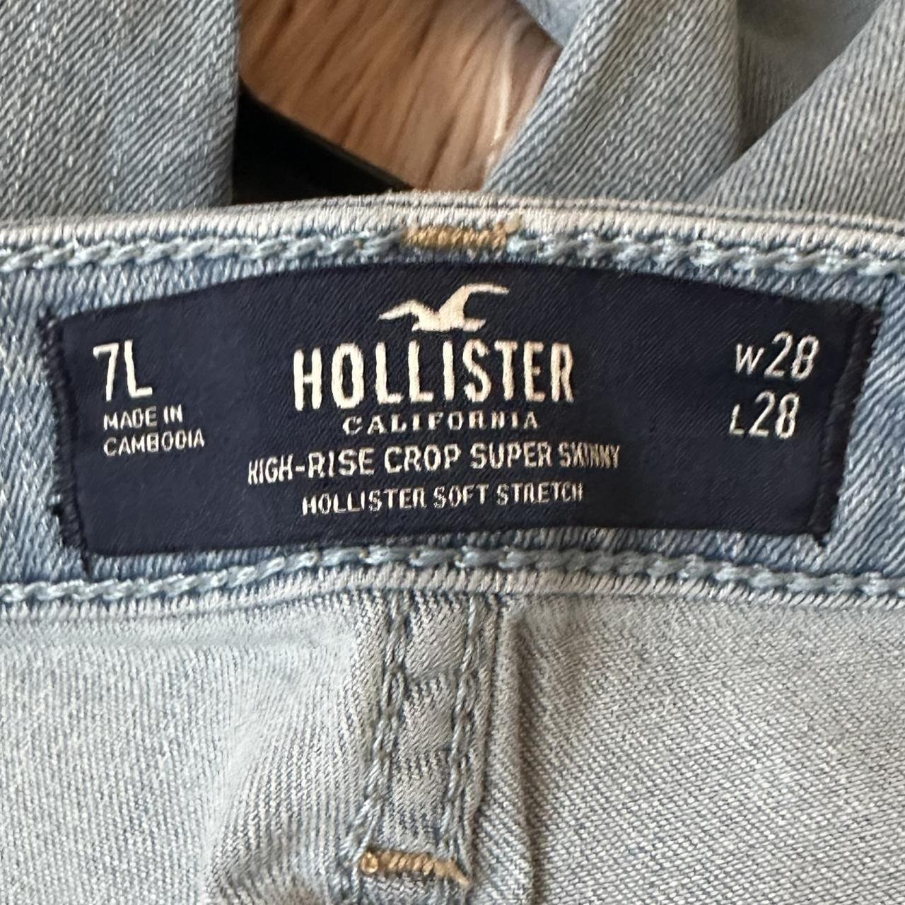 Hollister hot sale crop jeans