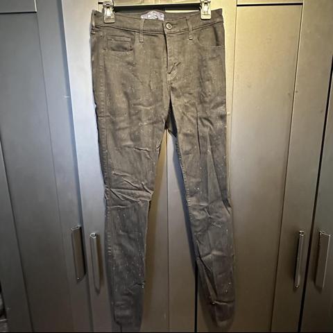 Hollister White Mid Rise Skinny Jeans ❤️🚨FREE - Depop