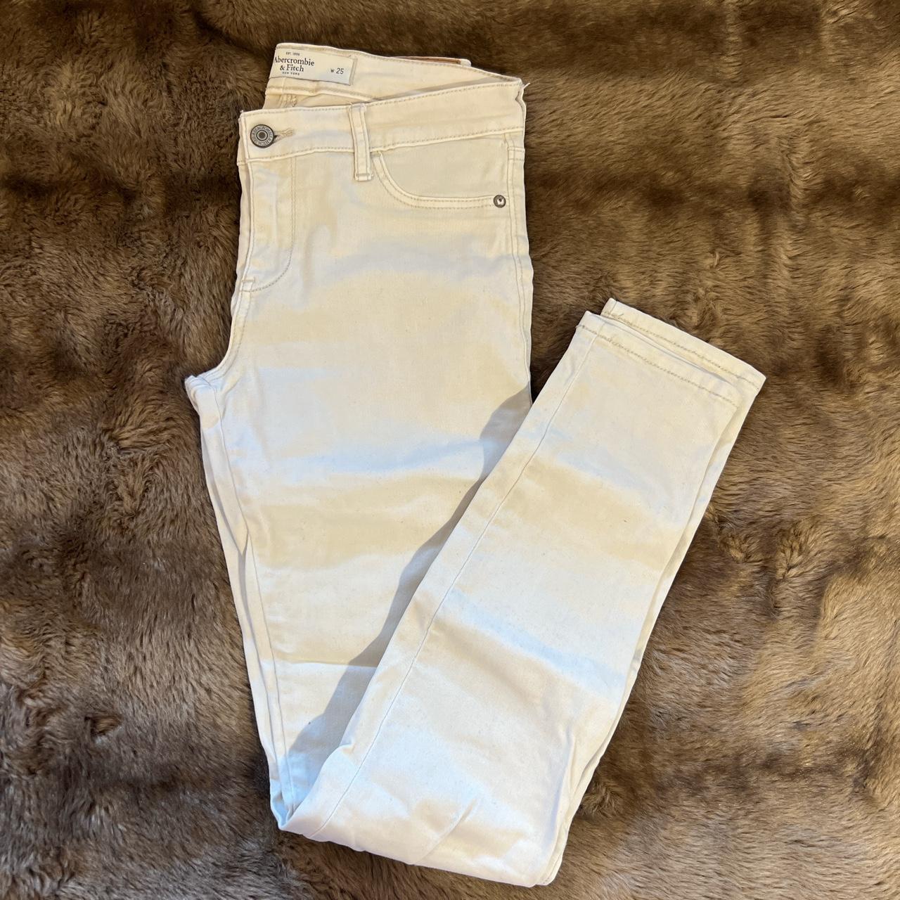 Abercrombie & Fitch Women's Cream Jeans Depop