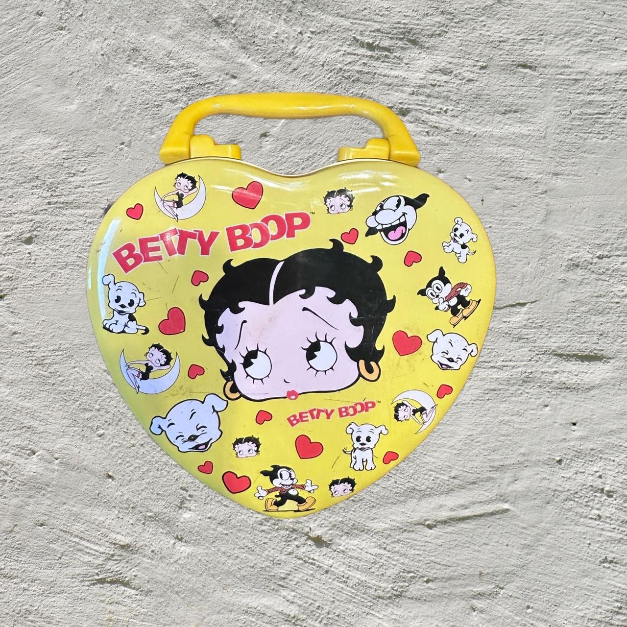 Betty Boop Heart Shaped Lunchbox Tin 1999 Depop 2143