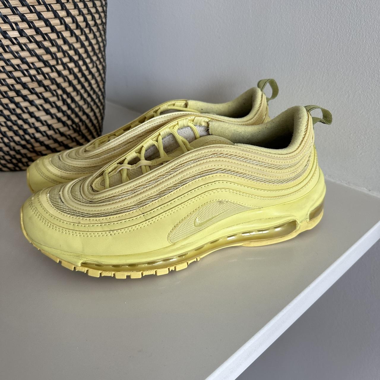 Nike Air max 97 banana sneakers Men s 9 Worn