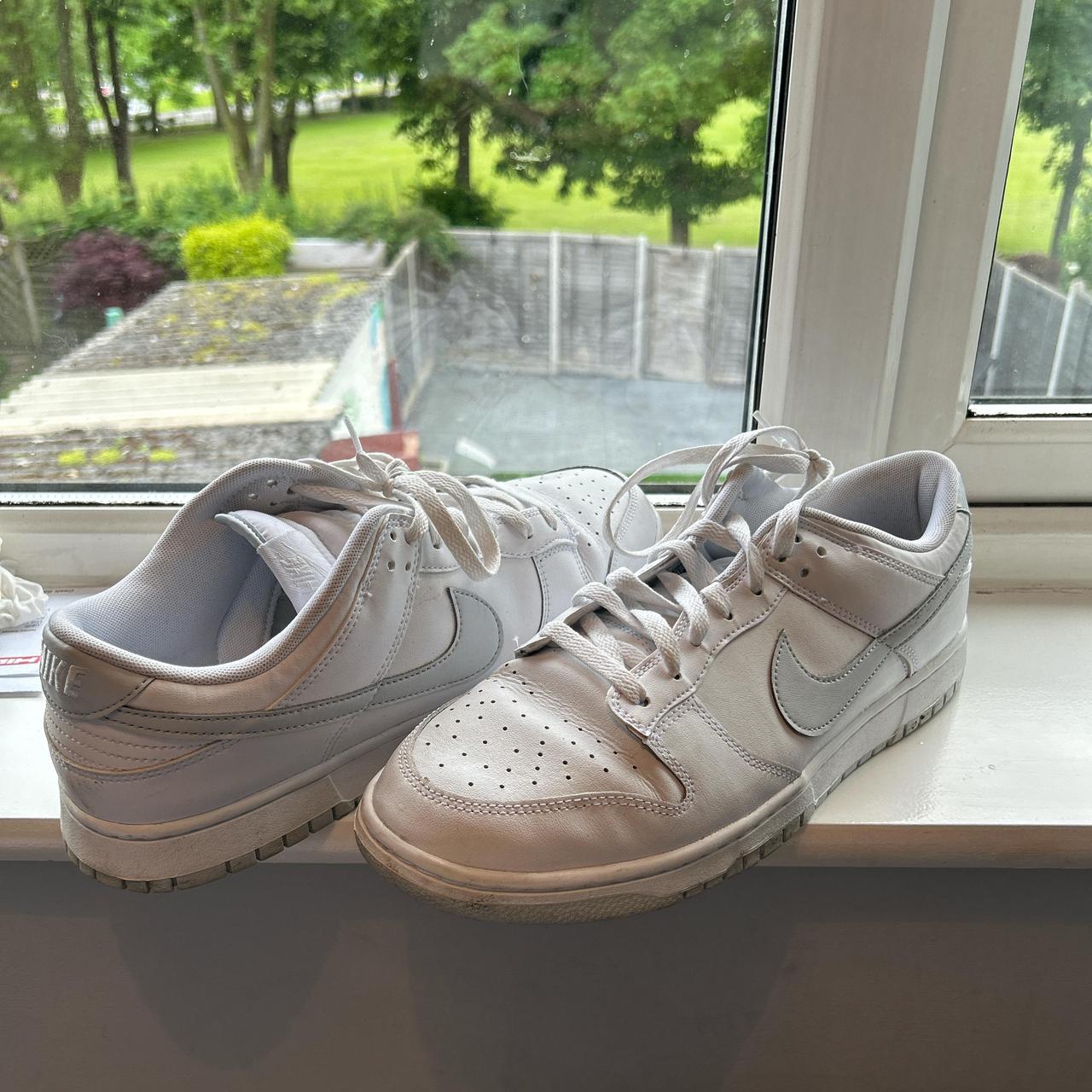black and white dunks 7y