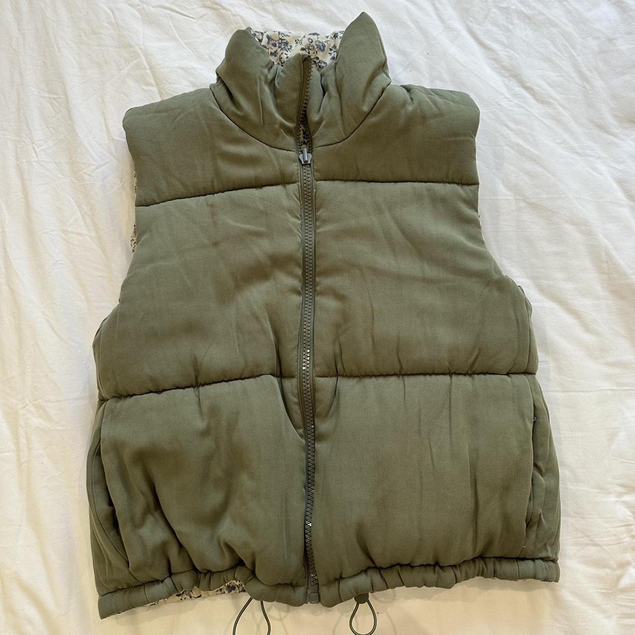 Blank NYC Women's Green and Cream Gilet (3)