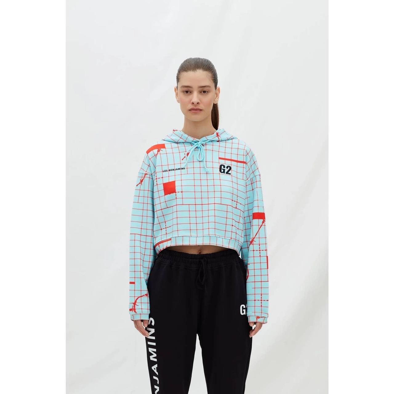 Nike archive white hotsell graphic cropped hoodie