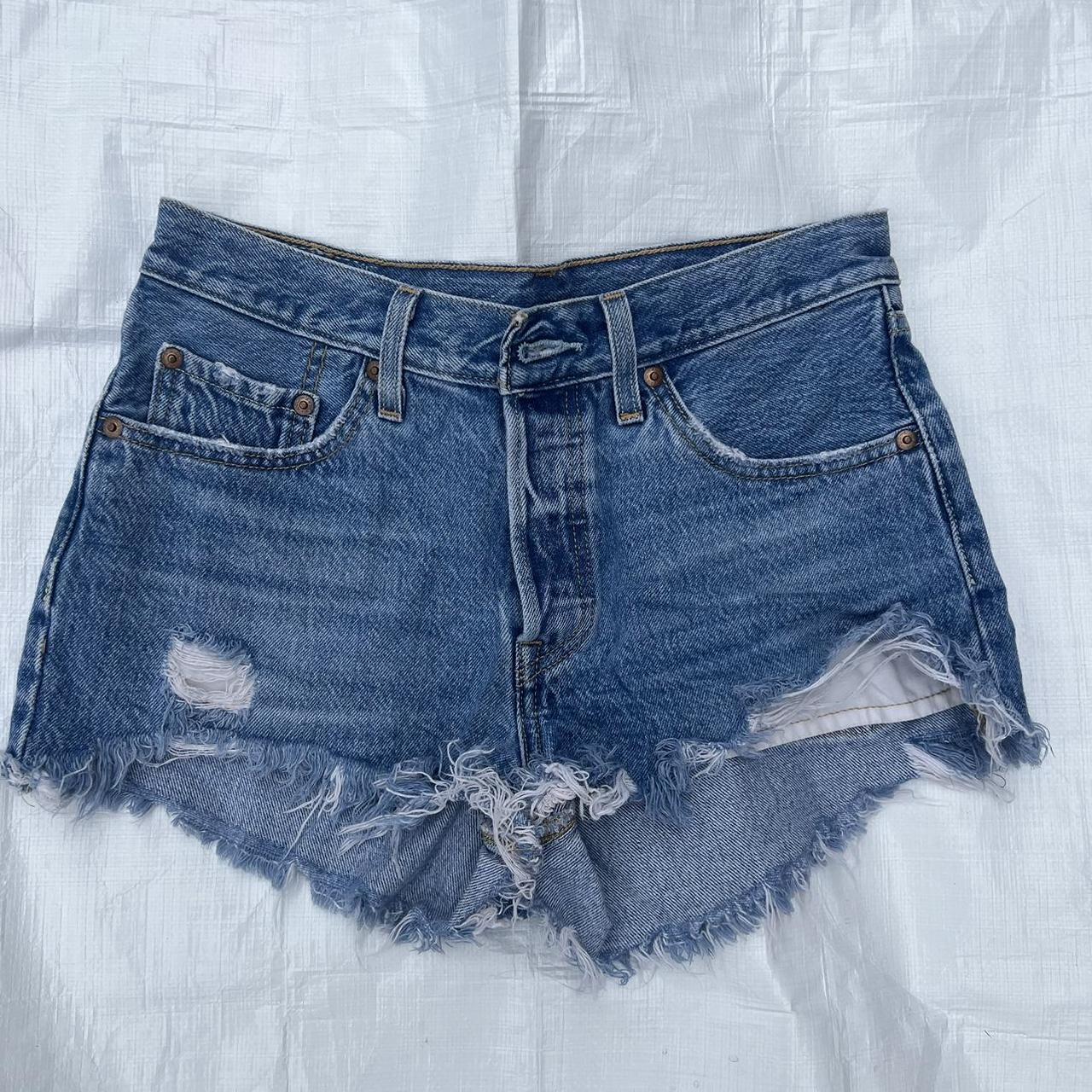 Used hotsell levi shorts