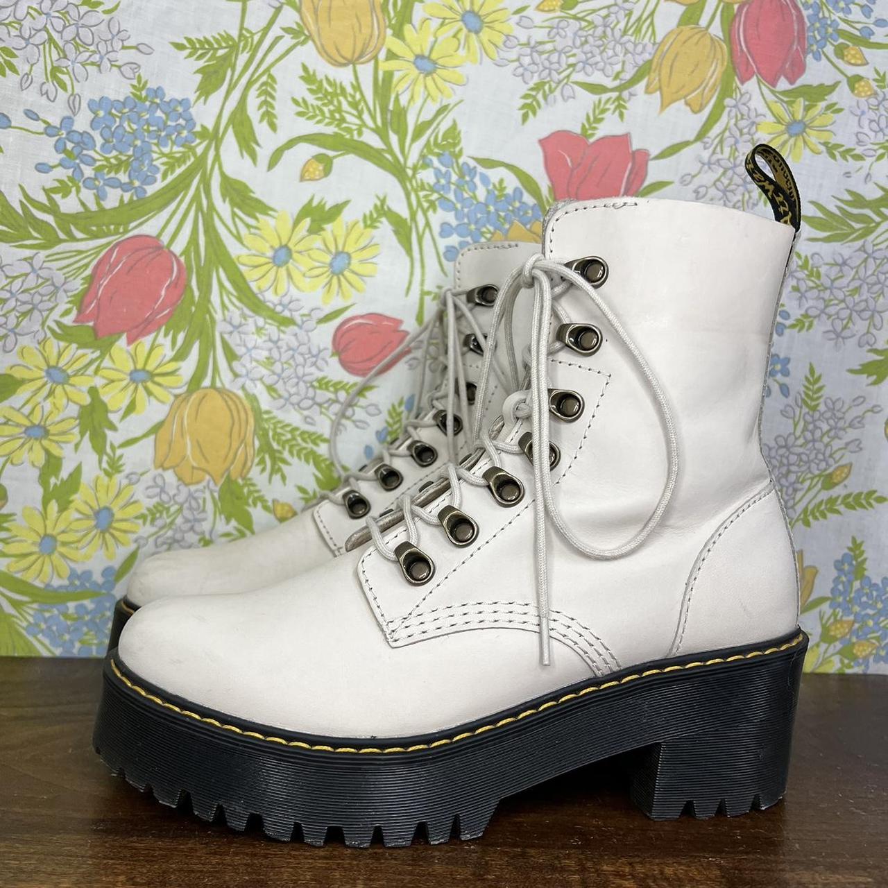 Dr martens bone leona boots best sale